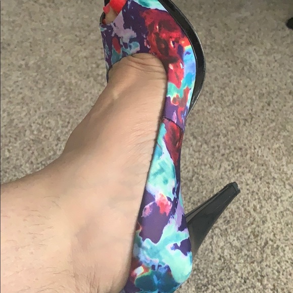 STYLES &CO.  NEW BEAUTIFUL. Now. 23 - Picture 6 of 8